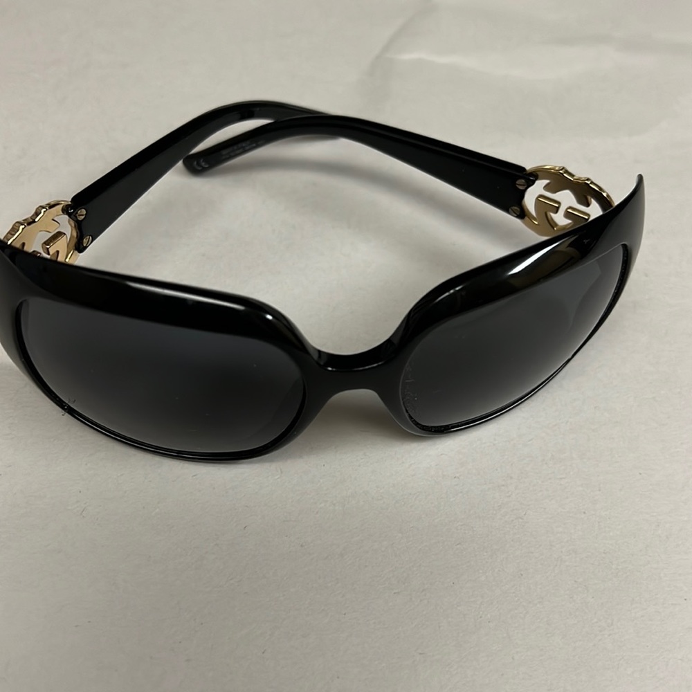 Vintage Gucci sunglasses great condition